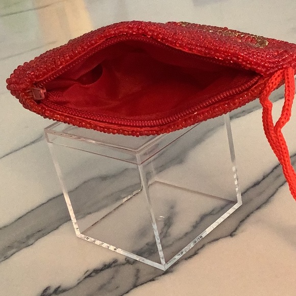 LOVE purse - Picture 2 of 3